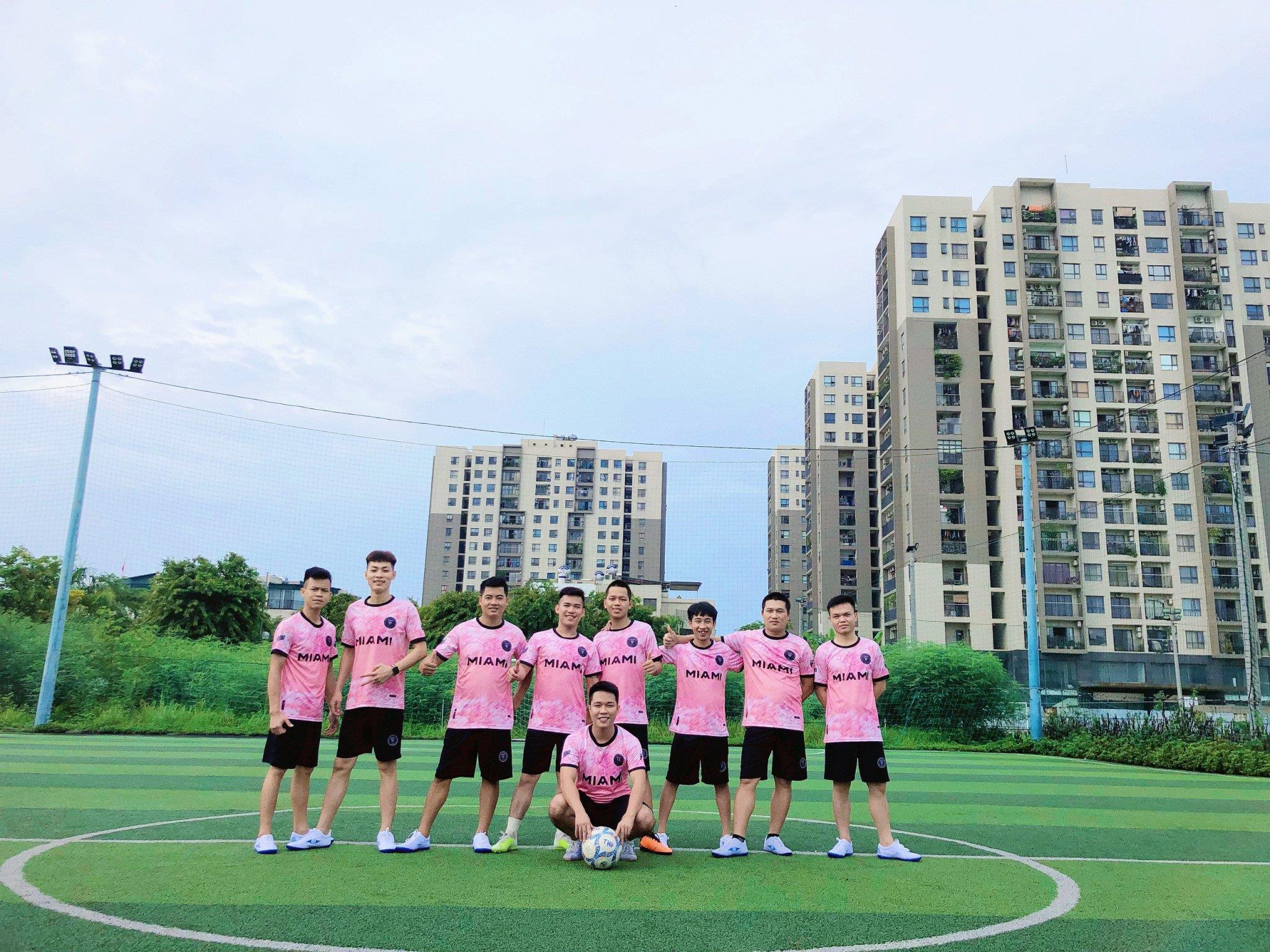 Học viên Đông Phương tổ chức giao lưu bóng đá